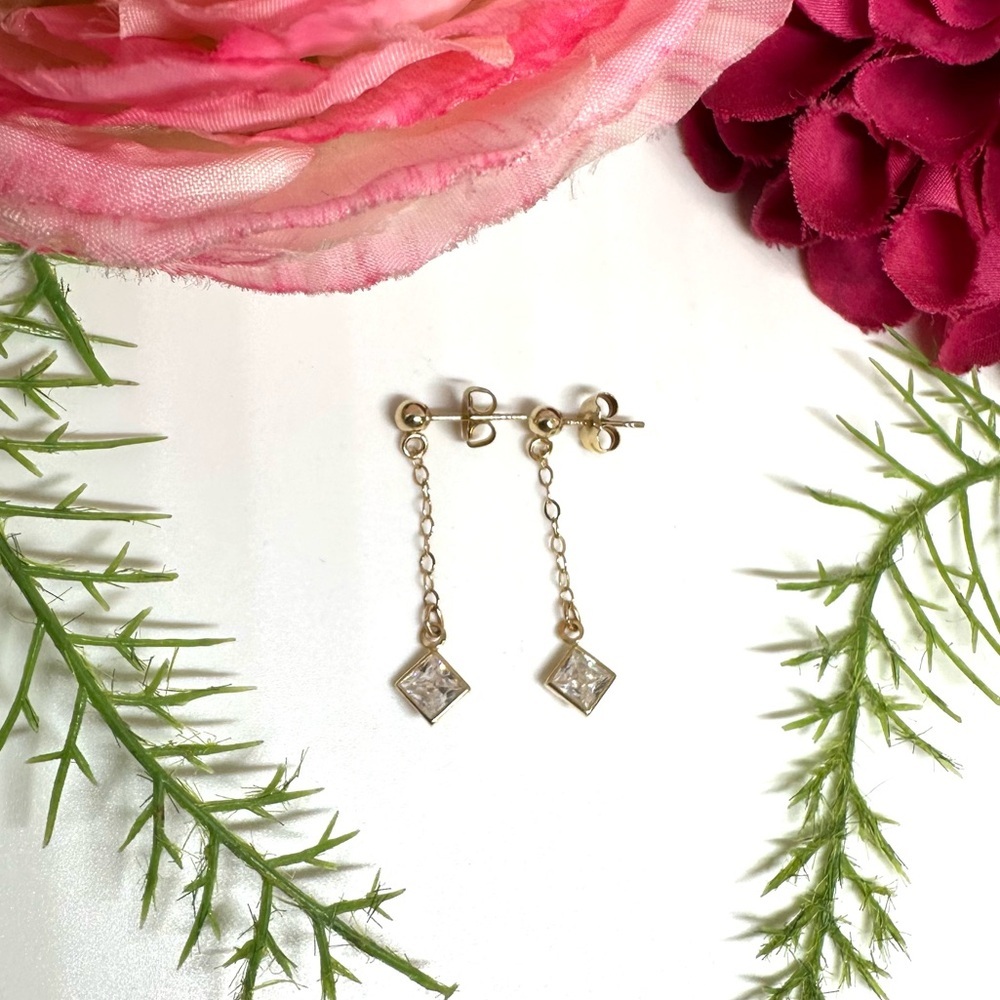 14K Gold ⚜️ Dainty Chain Dangling Cubic Zirconia Drop Earrings - Picture 5 of 12